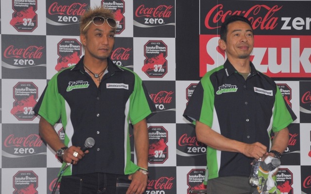今季はアジアロードレース選手権に参戦中の藤原克昭選手（左）と、チームグリーンで全日本ロードレース（JSB1000）に参戦している柳川明選手