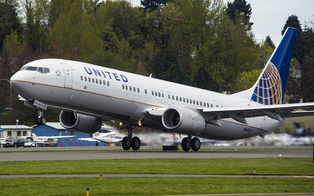 ユナイテッド航空NG737-900ER