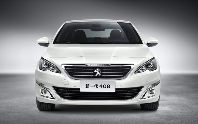新型プジョー 408