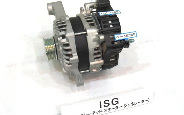 セルモーター、交流発電機、アシストモーターとして機能するISG