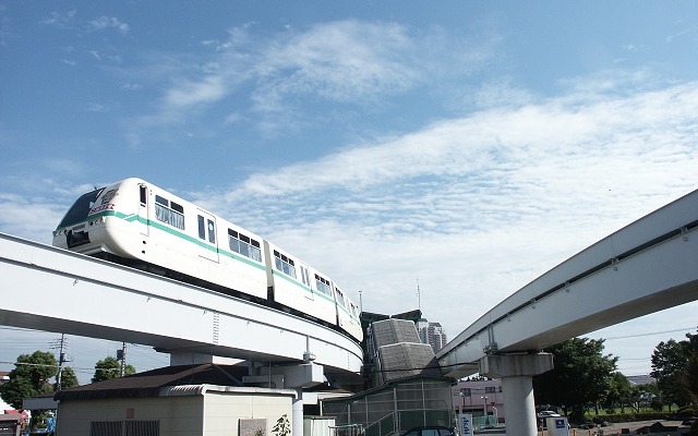ユーカリが丘線の公園駅付近。4月29日は同駅の近くで開催されるイベントにあわせ、一部の時間帯で無料運行を実施する。
