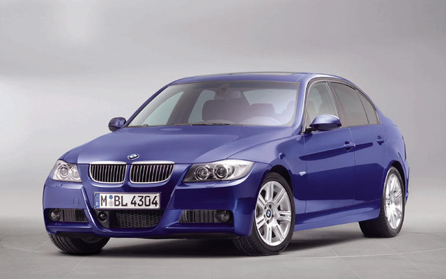 BMW3シリーズにxDriveを搭載した330xiなどを追加