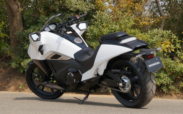 ホンダ NM4-01