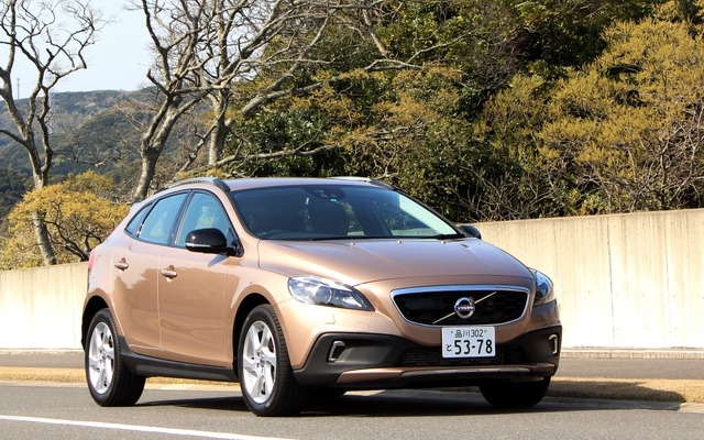 ボルボ・V40クロスカントリー T4 Nordic