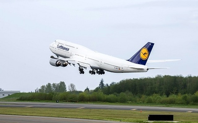 ルフトハンザドイツ航空に75機目となる747を納入