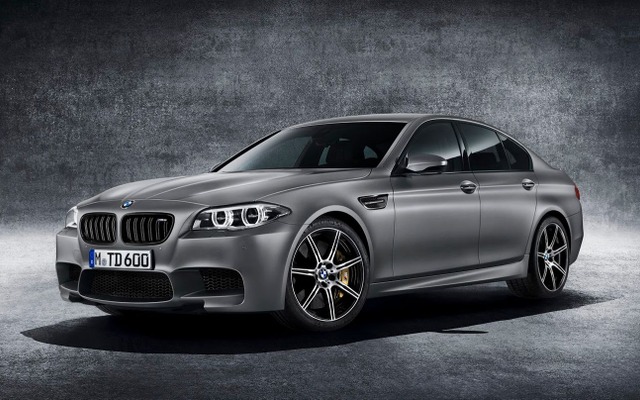 BMW M5 の30 Jahre M5