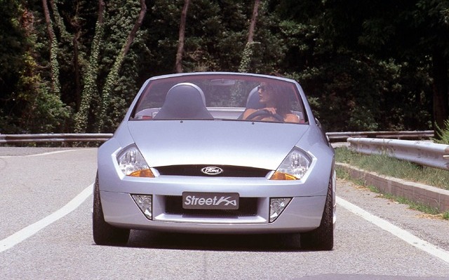 【ジュネーブ・ショー2001出品車】『ストリートKa』が量産化、工場はなんと!
