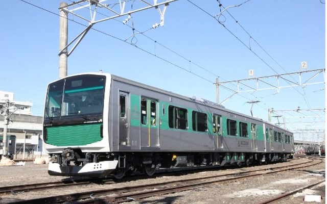 GSユアサの蓄電池システムを採用したJR東日本の蓄電池電車EV-E301系「ACCUM」。3月15日から烏山線で営業運転を開始した。