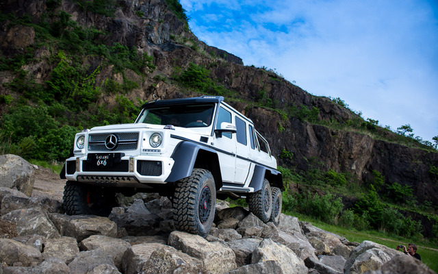メルセデスベンツ・G63 AMG 6x6