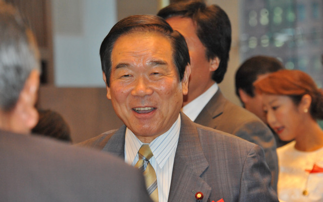 自民党税調・額賀福志郎小委員長（15日・都内ホテル）