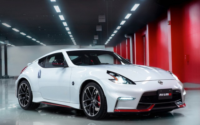 日産 370Z NISMO（フェアレディZ NISMO）の2015年モデル