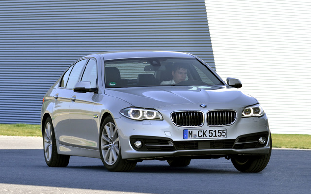 BMW 5シリーズ（欧州仕様）の518dセダン