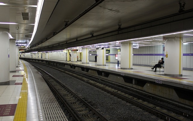 半蔵門線は6月21日のダイヤ改正で清澄白河～押上間の列車が大幅に増える。写真は押上駅の半蔵門線ホーム。