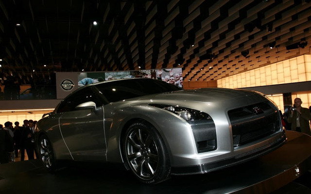 【東京モーターショー05】写真蔵…日産GT-R・続