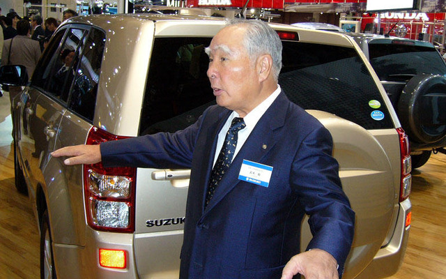 【東京モーターショー05】鈴木修スズキ会長と竹中富士重工社長がニアミス