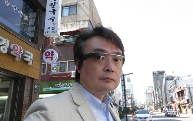 装着して街中を歩いても、すれ違う人の多くは違和感を感じなかったのか、視線を感じなかった
