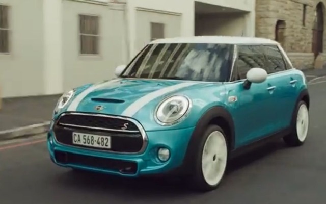 MINI ハッチバック 新型の5ドア