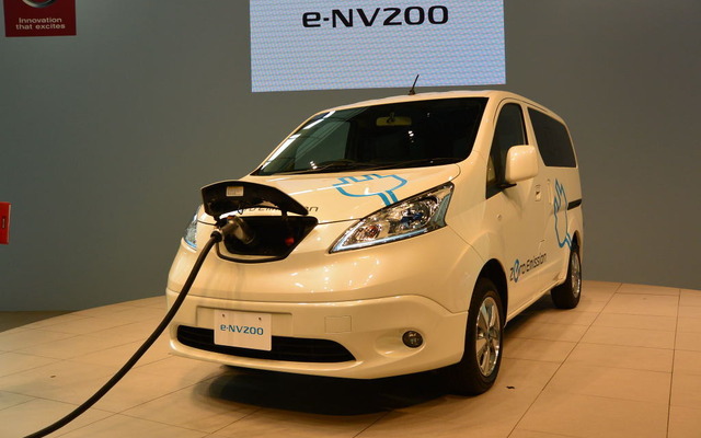 日産自動車 e-NV200 発表会