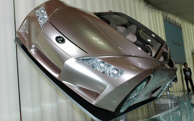 【東京モーターショー05】写真蔵…レクサス LF-A、V10