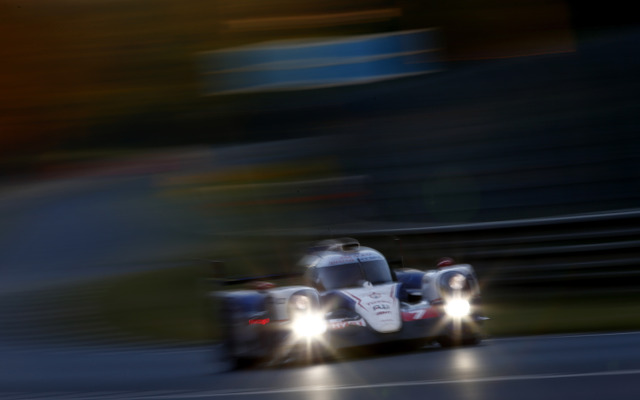 快調にトップを走っていたトヨタ TS040ハイブリッド 7号車だったが…