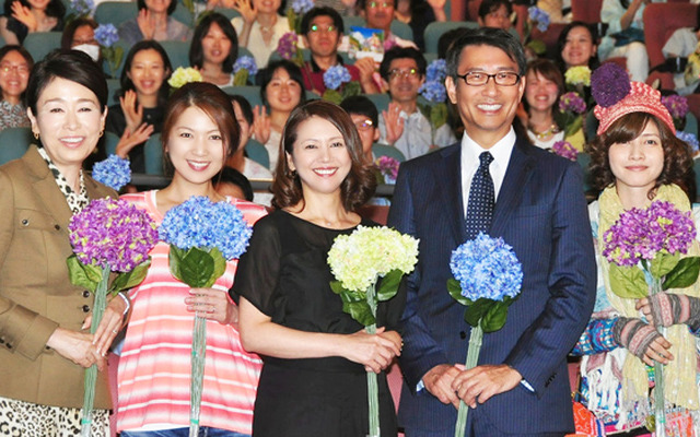 小泉今日子＆中井貴一＆飯島直子＆内田有紀＆安藤優子キャスター／木10ドラマ「続・最後から二番目の恋」