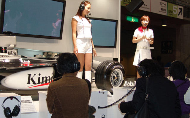 【東京モーターショー05】ケンウッドのF1無線を疑似体験