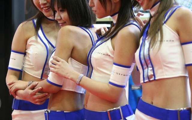 【東京モーターショー05】コンパニオン写真蔵…その35