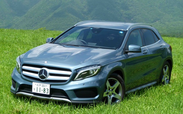 メルセデス・ベンツGLA250 4MATIC Sport