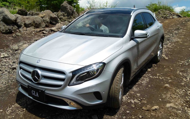 メルセデスベンツGLA250 4MATIC