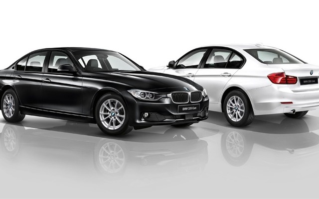 BMW・320iコア