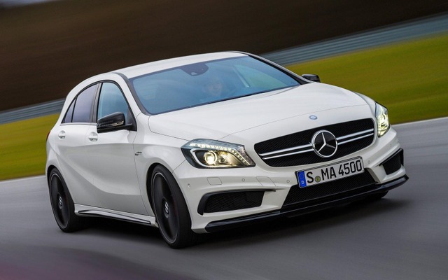 メルセデスベンツ A45 AMG