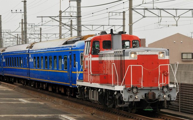 『市川～佐倉120周年号』は24系寝台客車を使用。7月20日に市川～佐倉間で運転される。