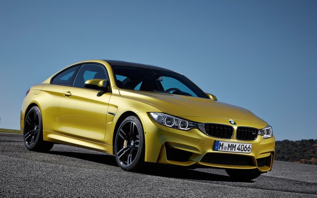 BMW M4クーペ