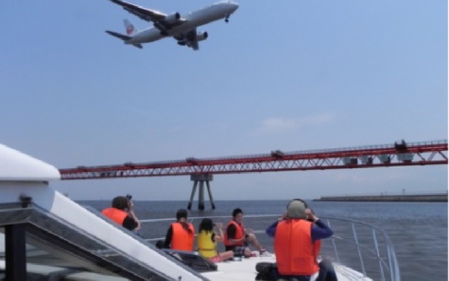 日本空港ビルディングの船舶子会社KMCが横浜みなとみらい～お台場海浜公園間の定期航路を運航