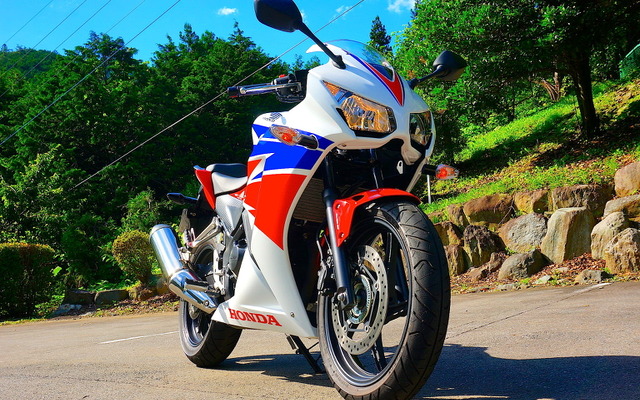 ホンダ CBR250R