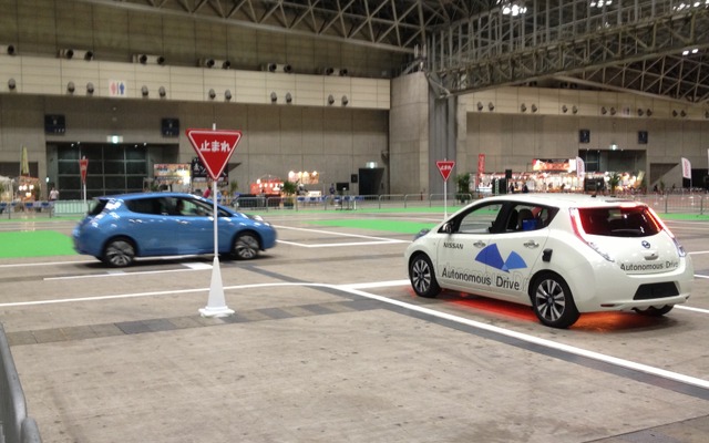 自動運転車のデモ走行（参考画像）
