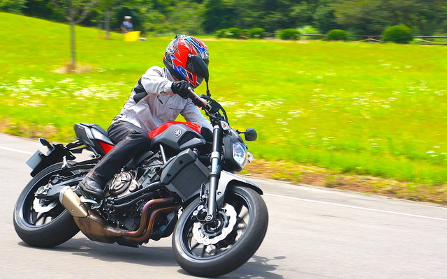 ヤマハ MT-07
