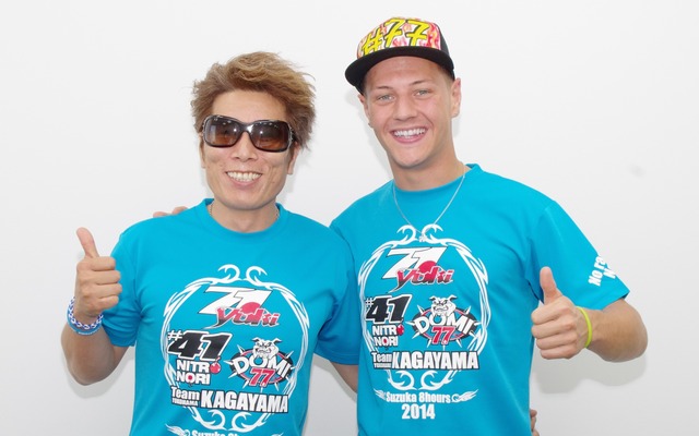 鈴鹿8耐に参戦するチームカガヤマ加賀山就臣代表兼選手（左）とドミニク・エガーター選手（右）がレスポンス編集部にやってきた