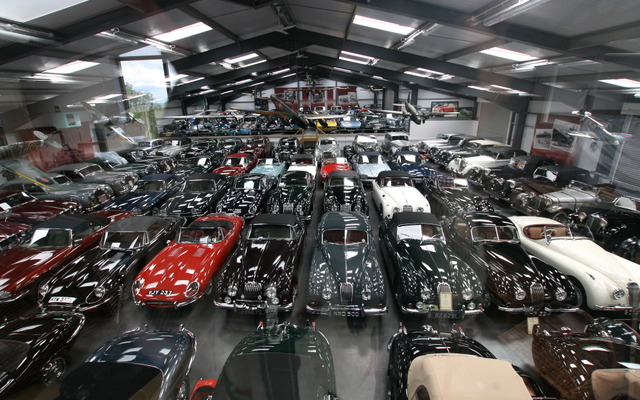 ジャガーが個人コレクターから購入した543台の英国クラシックカー