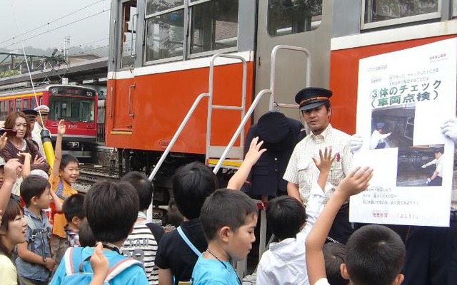 箱根登山鉄道は恒例の家族向けイベント「ワクワク！箱根親子鉄道展」を9月6日に開催する。写真は昨年の「鉄道展」の様子。