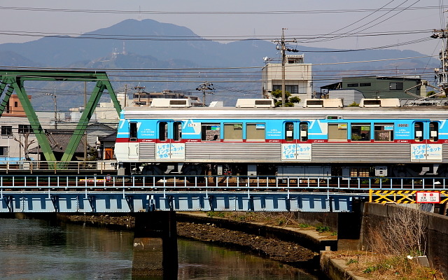 静岡鉄道は8月9・10日に長沼車庫の一般公開イベント「しずてつ電車まつり」を開催する。写真は静岡鉄道の電車。