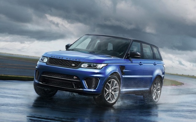 レンジローバー スポーツ SVR の量産モデル