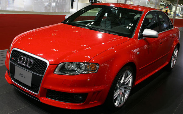 【大阪モーターショー05】アウディの目玉はRS4