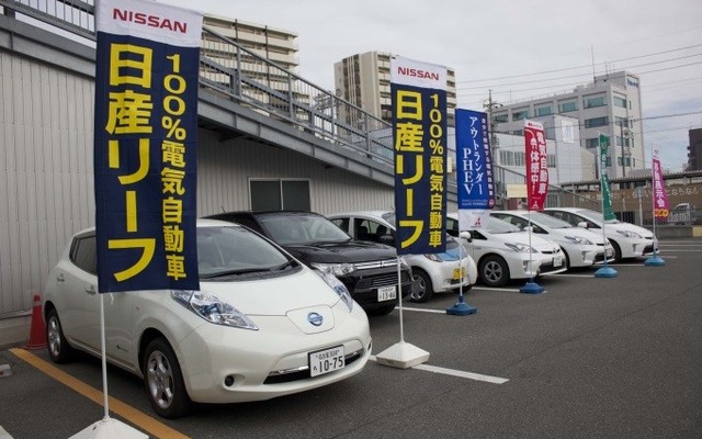 次世代自動車振興センター、自動車教習所でEV・PHVの試乗イベントを開催