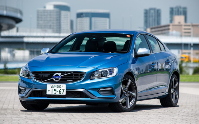 ボルボ・S60 T4 R-DESIGN PLUS