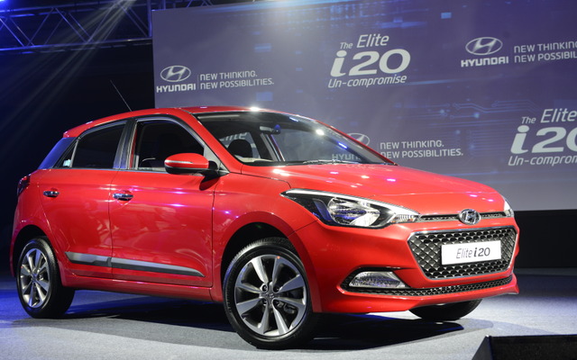 新型 ヒュンダイ i20 エリート