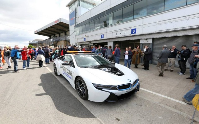 フォーミュラEのセーフティカーに起用されたBMW i8