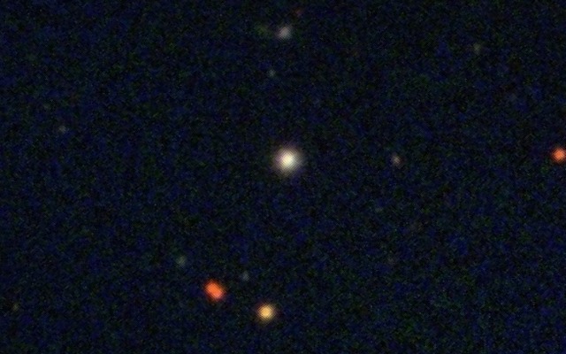 今回発見された特異な元素組成をもつ星SDSS J0018-0939の可視光画像。SDSSによる（出典：国立天文台）