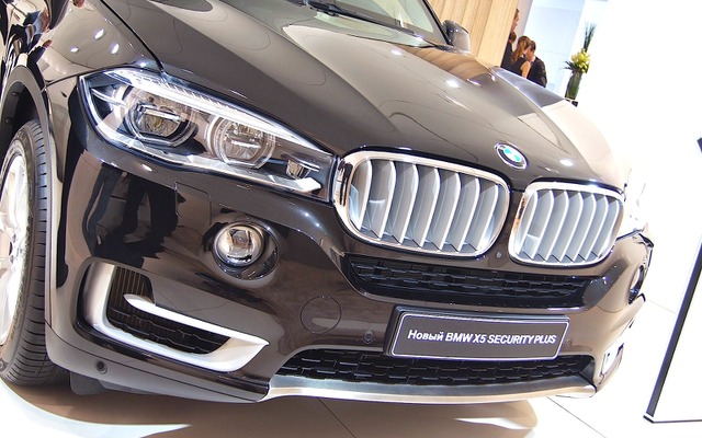 BMW・X5 セキュリティプラス（モスクワモーターショー14）