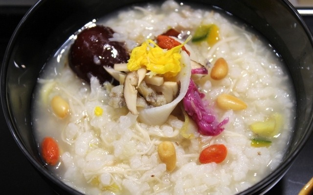 優勝した「下呂温泉 和みの畳風呂物語の宿 小川屋」の薬膳粥